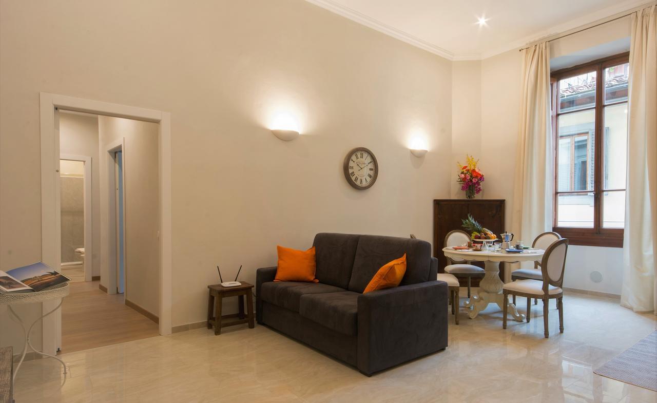 Iris Apartments By Mmega ฟลอเรนซ์ ภายนอก รูปภาพ